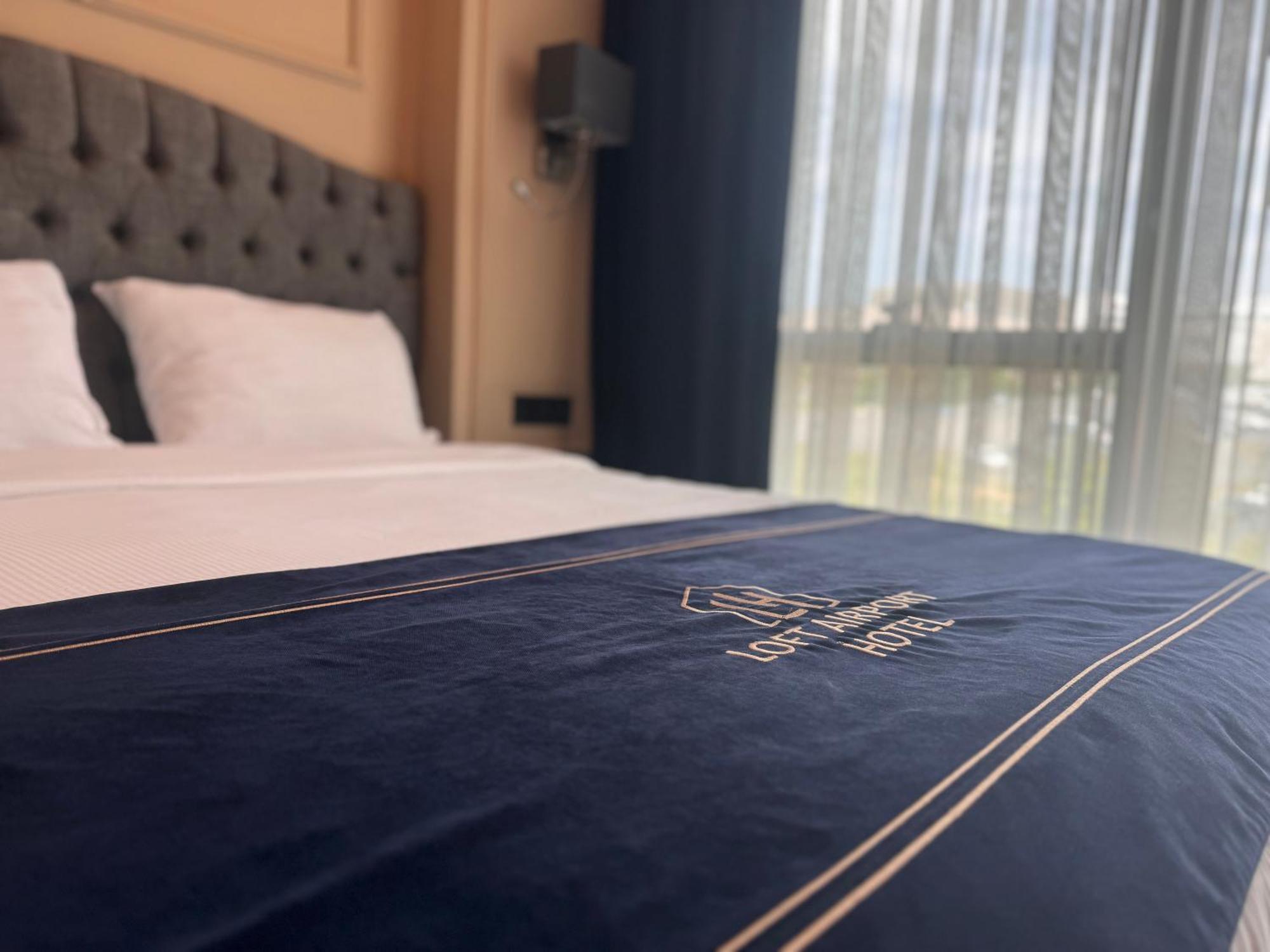 Airport Hotel & Private Trasportation Istanbul Airport-By Loft Arnavutkoy Exteriör bild
